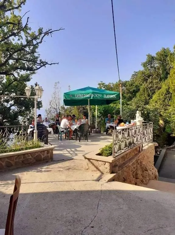 Villa Biser Mošćenička Draga Bed & Breakfast